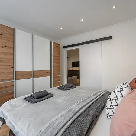 Palarikova Old App Apartment